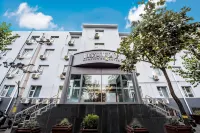 Homeinn Selected Hotel (Beijing Dongzhimen Yonghe Temple Guijie Street) Các khách sạn ở Bắc Kinh