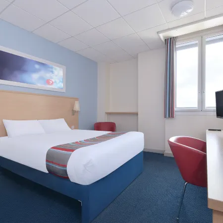 Travelodge London Central City Road Отели рядом с достопримечательностью «Здание центрального уголовного суда Олд-Бейли»