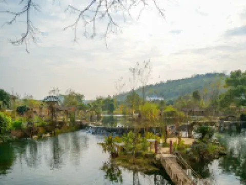 Mengli Water Town · Lianxilu Hotel Hotels near Guanyang Xinwei Zujizhan Exhibition Hall
