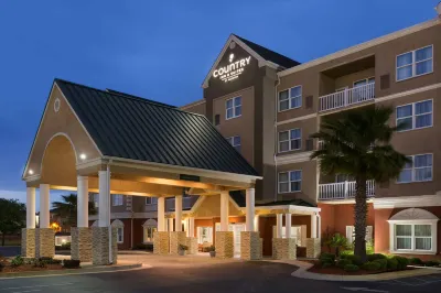 Spark by Hilton Panama City Beach Hotels near Shell Island