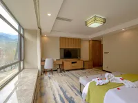Sakura Hot Spring Holiday Hotel Hotels in Chongzhou