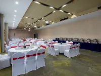 Microtel by Wyndham Miluo Hotels in Miluo