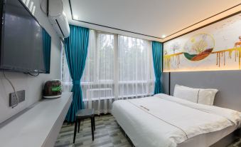 Weimei Smart Apartment (Qingyuan Meilin Plaza)