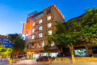 Jindi Business Hotel Hotels in Downtown of Xiaojin County