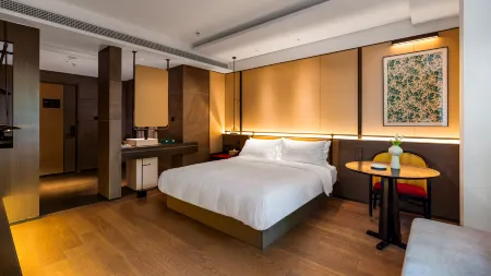 Nanjing Guildford Hotel Отели рядом с достопримечательностью «CPC Nanjing Committee Party School»