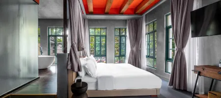 ART ME Отели рядом с достопримечательностью «Kunming University of Science and Technology Xinying Campus Gymnasium»