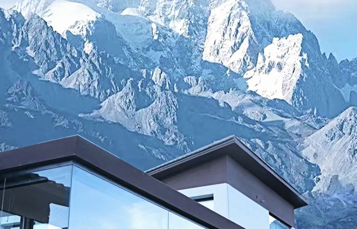 Lijiang Snow Mountain stone house