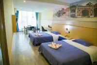City Garden Hotel ( Railway Station) Hotels near Chengdong Station
