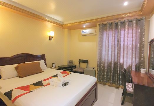 클라크 임페리얼 호텔 외관 또는 로비