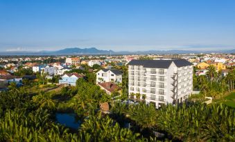 Shining Riverside Hoi An Boutique & Spa