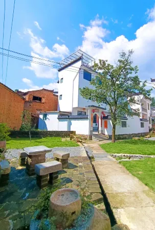 Wuyuan Jiangling neighborhood other courtyard Отели рядом с достопримечательностью «Jiangling Scenic Area»