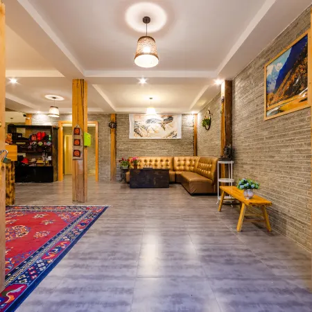 Xiqiao Yunchen Hotel (Daocheng Yading Scenic Area)