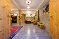 Xiqiao Yunchen Hotel (Daocheng Yading Scenic Area)