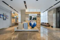 Kaiya Hotel (Changsha Yuelu District Meixi Lake East Subway Station) - pemandangan pegunungan