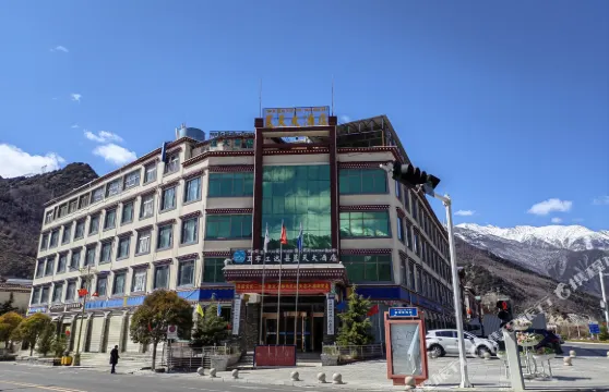 工布江達藍天大酒店