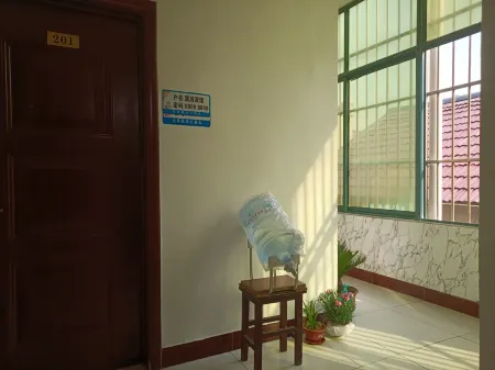 Fuju Hotel, South Fujian Отели в г. Цзюйнань