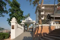 Xishuangbanna Bohai Mulan Tea House