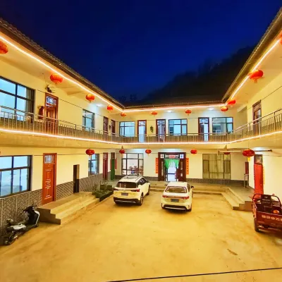 Maiji ShanMountainqingliangshanzhuang Hotels near Tianshui Maiji Mountain scenic area