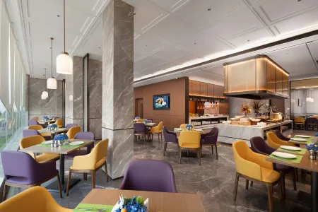 Hampton by Hilton Shantou Chaoyang Отели рядом с достопримечательностью «Xiaobeiyan»