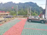 Fanjingshan Huanlin Guesthouse - Bãi đậu xe
