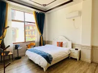 Batangxuan Homestay Hotels in Batang