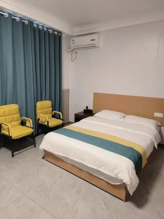 Nanchong Gaoping Longmen Jiayu Business Hotel Отели рядом с достопримечательностью «Nanchong Professional Technic College»