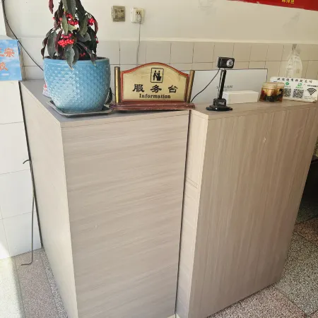 Dali Heqing Jiahong Hotel