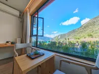 Mountain Tour Homestay（Four Sisters Mountains） - Balkoner