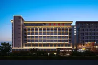 Atour Hotel Yulin Wanda Plaza Mingzhu Avenue Hotels near Lingxiao Tower of Yulin