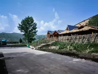 Nilka Bense Manor Homestay - Bãi đậu xe