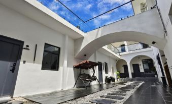 Guanshan Yue Courtyard Homestay