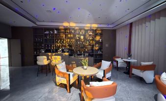 Grand Rezen Hotel DaChaiDan(Emerald Walking Street Store)