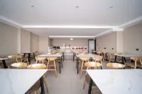 Urumqi • Ruitian | Sky.HighCity.Vistas Grand Hotel (South Railway Station Hotan 2nd Street) - สัตว์เลี้ยง