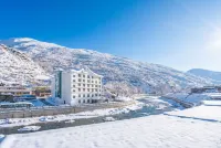 聖潔リゾートホテル（四姑娘山観光地）