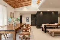 Hongcun Mountain Breeze Embracing the Moon · Serenity Garden (Hongcun Village Yuezao Store) - Morgenmad