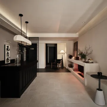 Wunianian Riverside Vacation Apartment (Jiefangbei Area Hong Ya Dong)