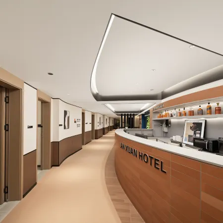 Kunming Lanxuan Hotel (Nanping Pedestrian Street & Green Lake Park Branch)