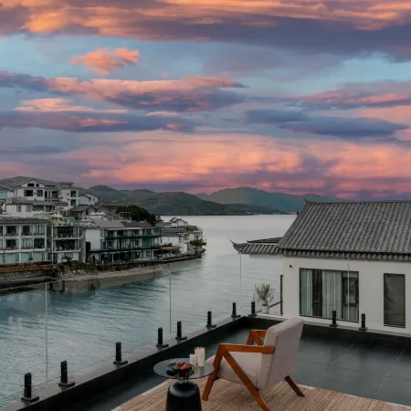 Dali Yuehai Yinyu | SEAVIEW·STAYCATION Seaside Exquisite Homestay (Shuanglang Erhai)