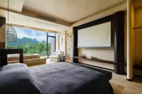 Lark Valley Vacation Villa - balcony