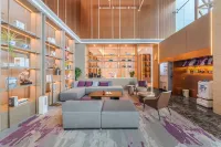 Lefeng Taicang Port City Square Hotel - parking