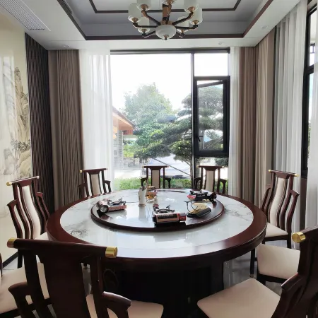 Huanyue Hotel