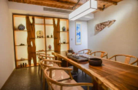 Fengyin Sanqiu Hostel