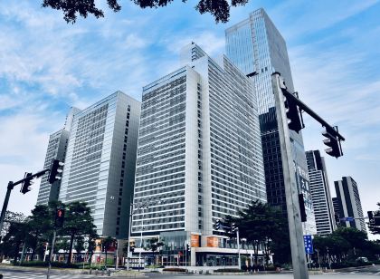 Guangzhou South Railway Station Aurora Borealis Boutique apartment