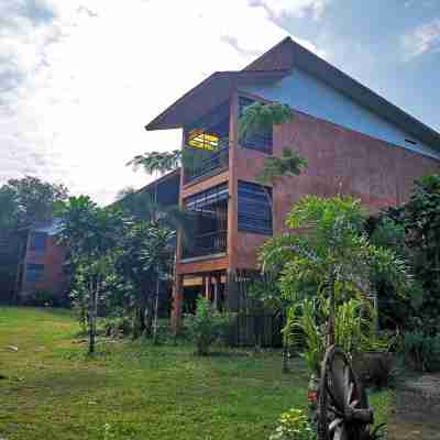 The Cinnamon & SaphanSufan Resort Kohmak Hotel Exterior