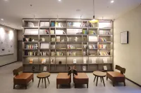 HanTing Hotel (Kaifeng Tongxu County) - parcheggio