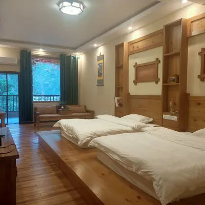 Dechenz Middle Homestay โรงแรมใกล้โบสถ์คาทอลิกเมืองต๊อกซิง