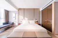 Wanda Yue, Luzhou Bubugao Square