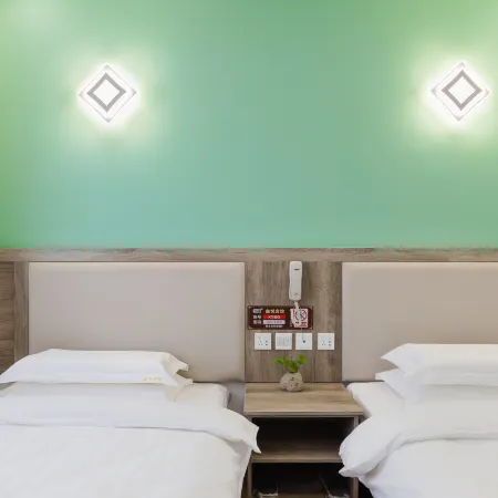 Shenyang Xinyue Hotel (New City Hall Plaza Taoxian Airport)