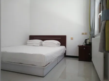 Saihanba Jieshijie Homestay Отели в г. Вейчан