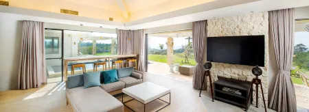 Kanehide Kise Country Club Отели рядом с достопримечательностью «Bankoku Shinryokan»